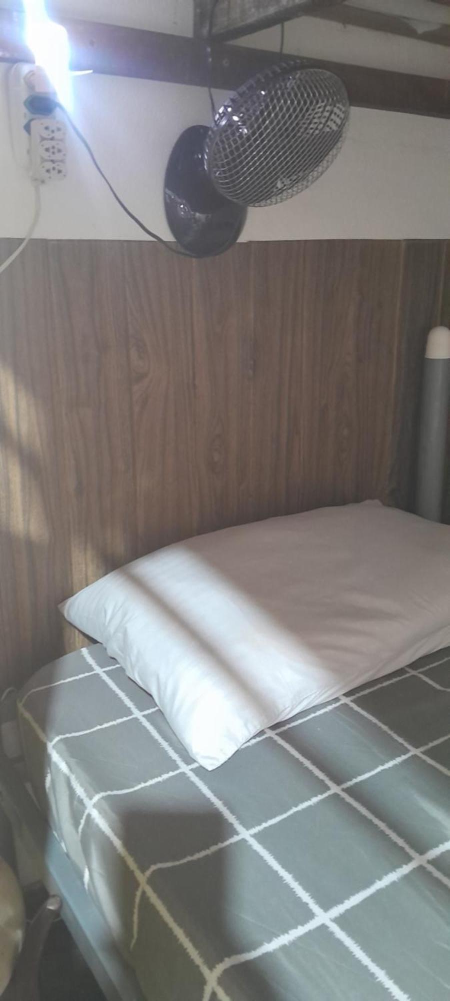 Hostel Em Itaipuacu Proximo A Praia E Terminal Da Rua 01 Maricá Стая снимка