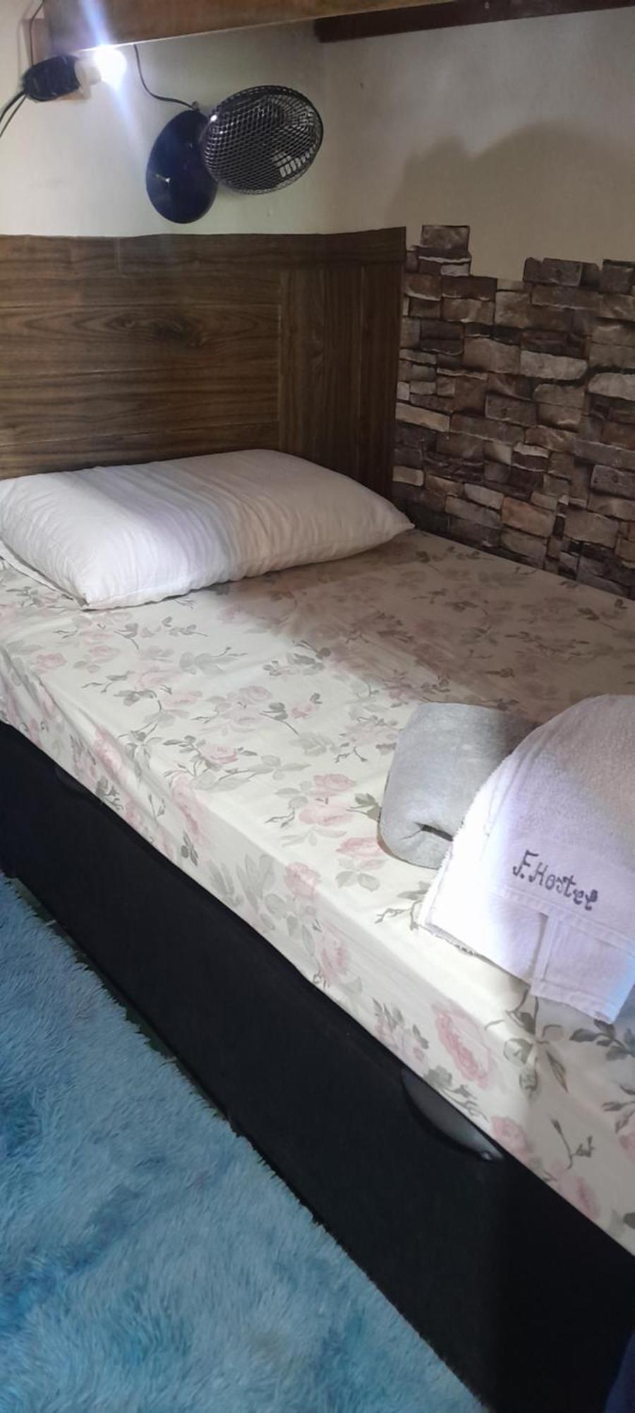 Hostel Em Itaipuacu Proximo A Praia E Terminal Da Rua 01 Maricá Стая снимка